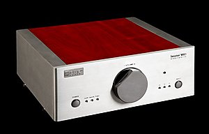 Another view of the Virtue Audio Sensation amplifier