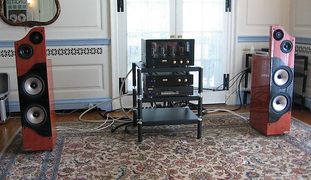 Nola Viper References II driven by Jolida amplifiers