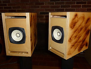 Close-up of the complete Solo103 loudspeakers