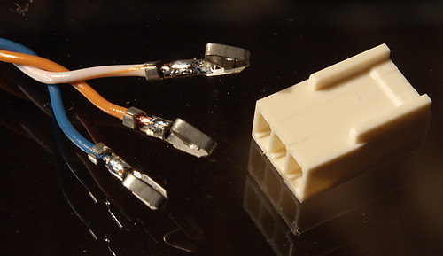 Assembling the 3-pin header for miniDSP volume control