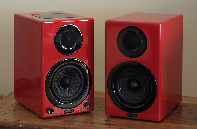 Aktimate Micro active speaker and passive speaker