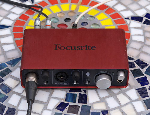 Focusrite Scarlett 2i2