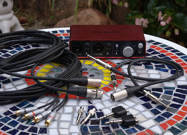 Focusrite Scarlett 2i2, with cables and adapter for acoustic measurement